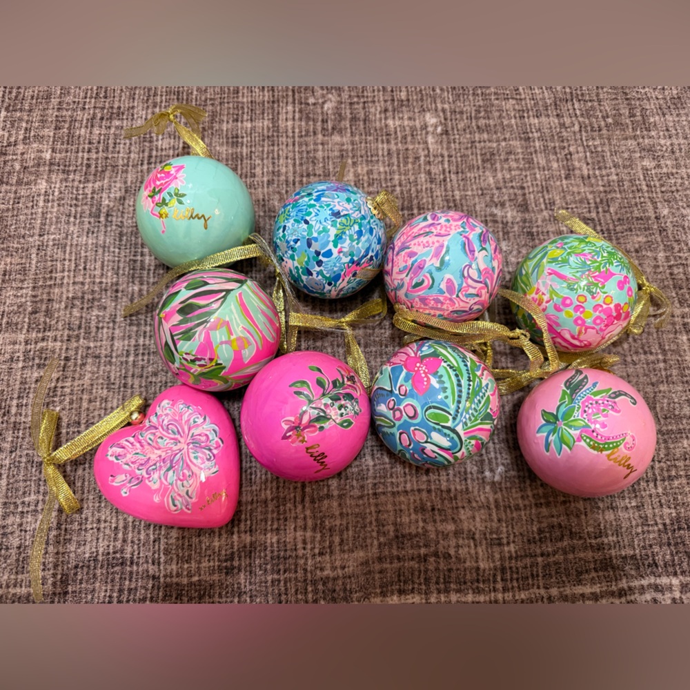 🎄 Lilly Pulitzer Ornament Set – Collector’s Gift with Purchase (Shatterproof)